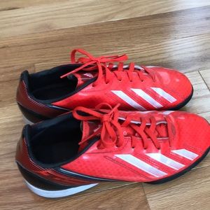 Adidas Soccer shoes (indoor) Size 5.5 Youth
